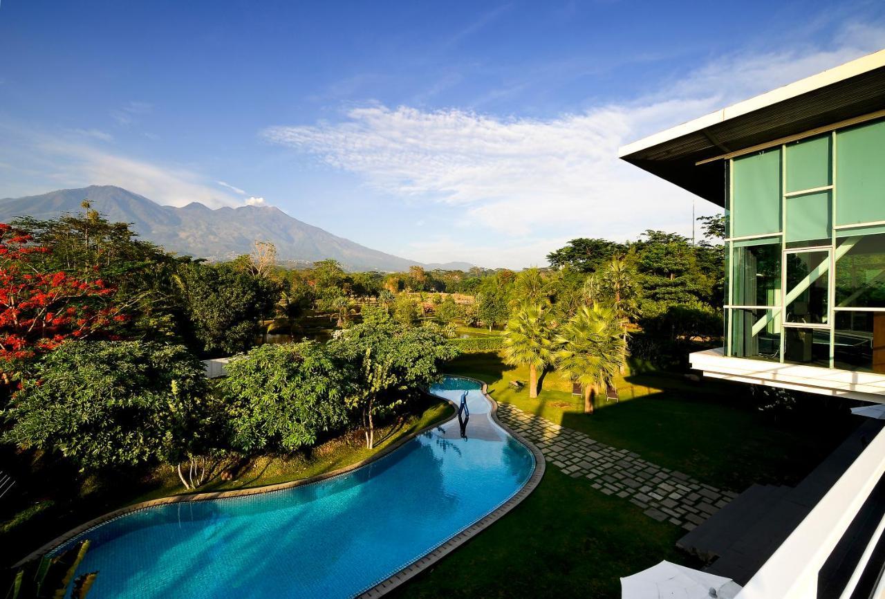 K Gallery Hotel Pasuruan Εξωτερικό φωτογραφία