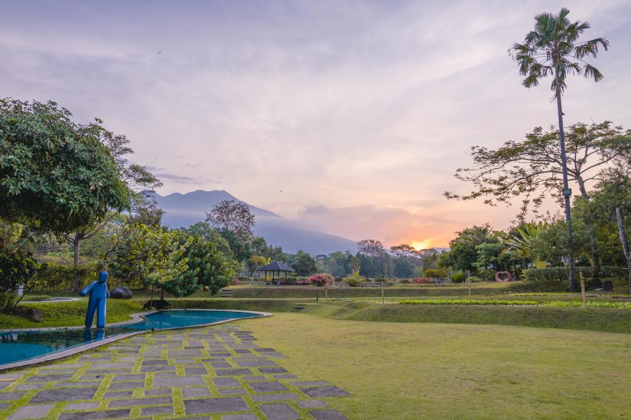 K Gallery Hotel Pasuruan Εξωτερικό φωτογραφία