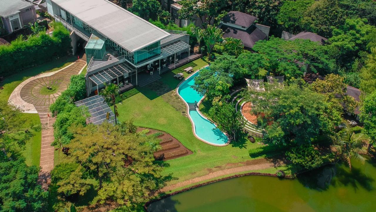 K Gallery Hotel Pasuruan Εξωτερικό φωτογραφία
