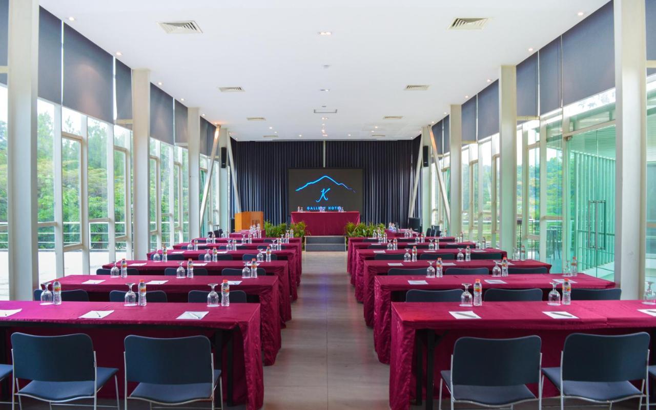 K Gallery Hotel Pasuruan Εξωτερικό φωτογραφία