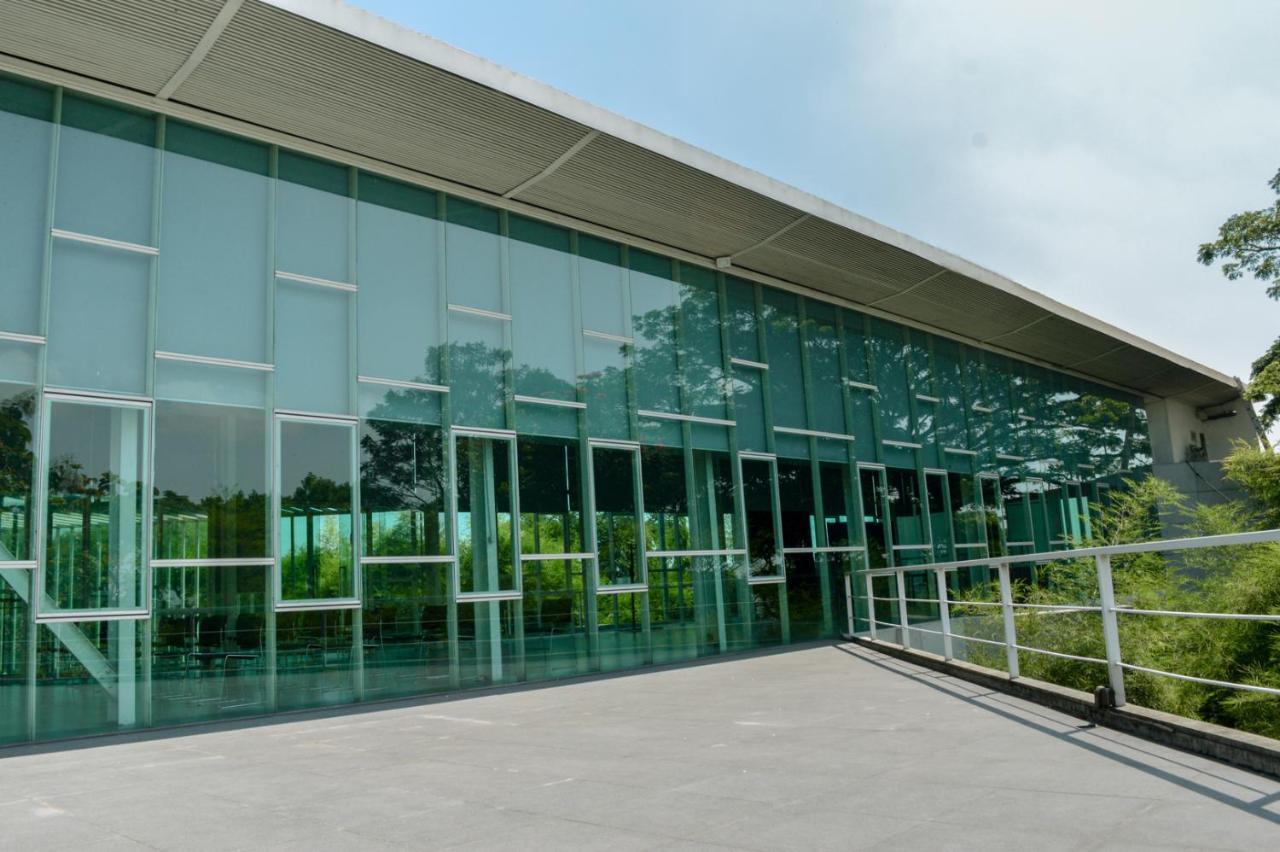 K Gallery Hotel Pasuruan Εξωτερικό φωτογραφία